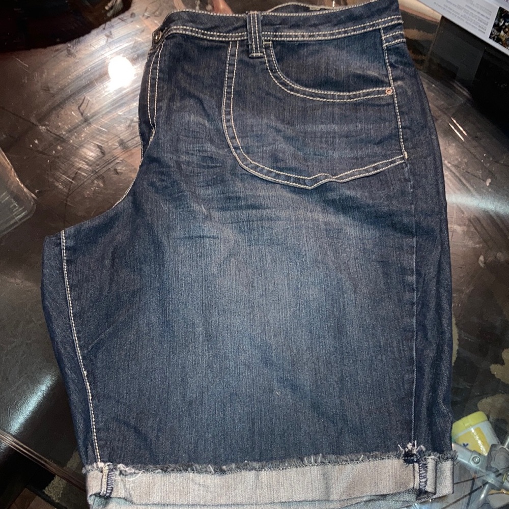 NWOT Cato denim shorts sz 28W